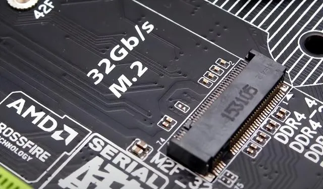 M.2接口.webp